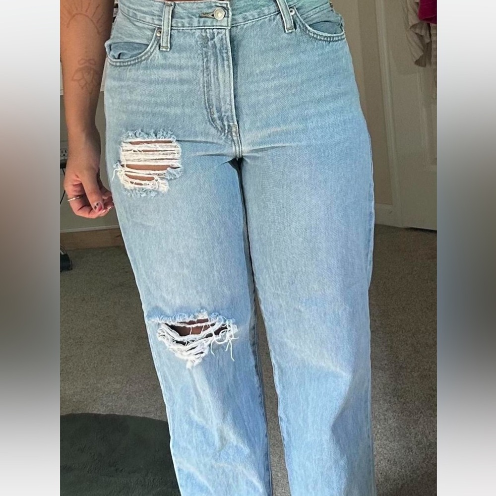 Woman’s Levi Baggy Jean